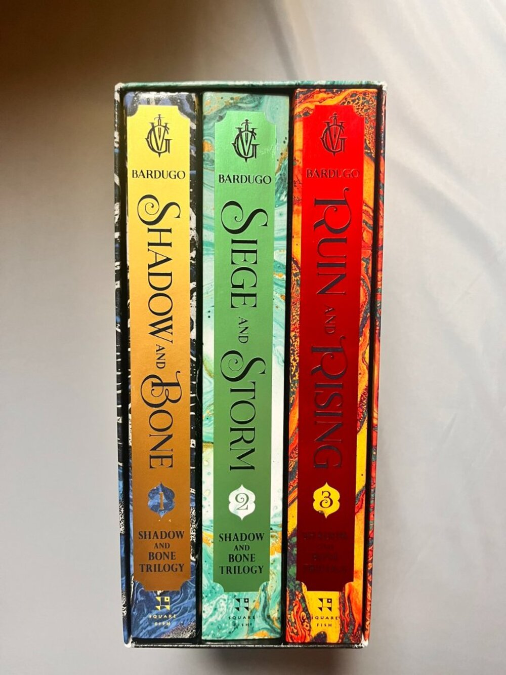 Shadow and Bone Trilogy: Shadow and Bone, Siege and Storm, Ruin and Rising
